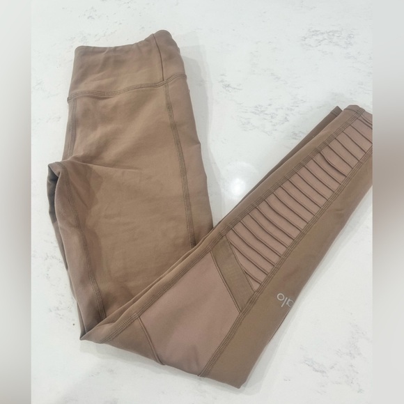 ALO Yoga Pants - ALO Yoga Tan Leggings with Ribbed Panels